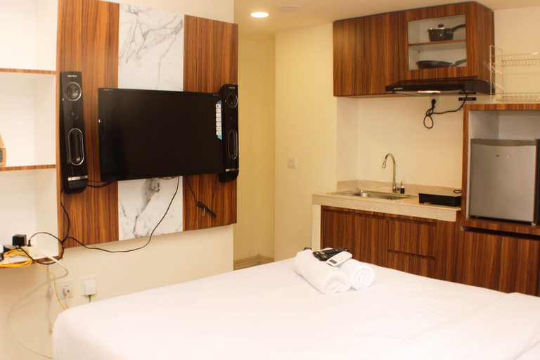Bedroom 2, Fully Furnished and Tidy Studio at Meikarta Apartment By Travelio, Cikarang