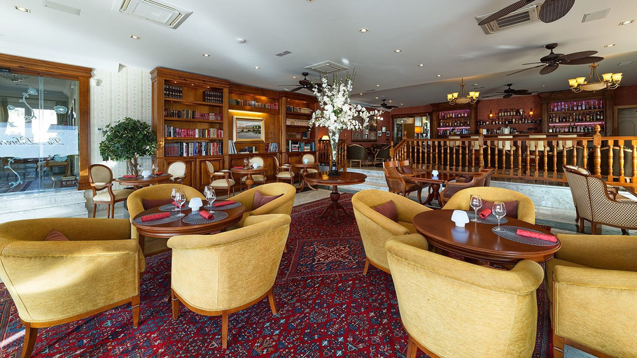 Public Area 4, Los Cinco Enebros Hotel & Spa by Bossh! Hotels, Madrid