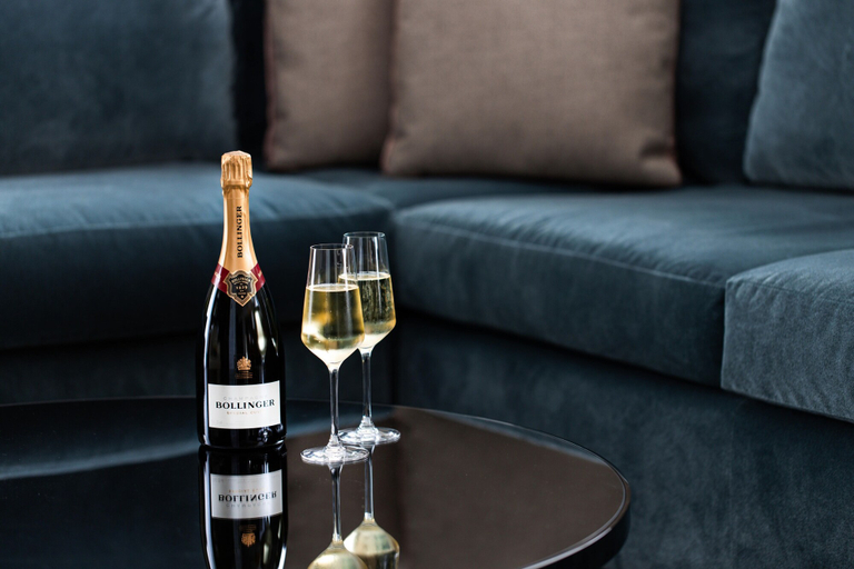 Food & Drinks 5, Basil Street Apartments, London