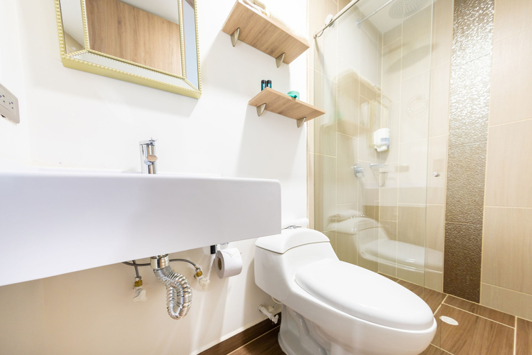 Bathroom 4, Hotel Le Biciclette, Guarne