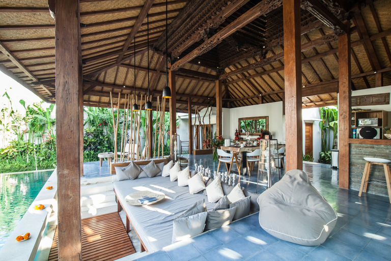 Food & Drinks 5, Traditional Teak Joglo Tropical Gardens, Badung