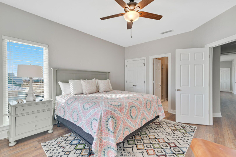 Bedroom 3, Wavelink West, Baldwin