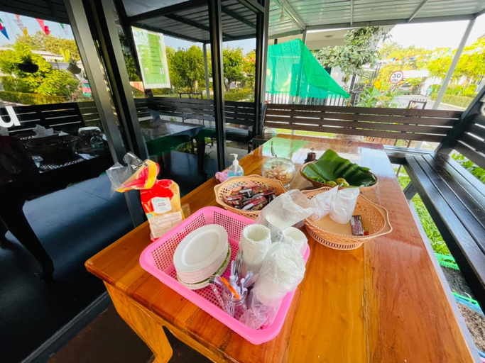 Food & Drinks, Baan Ruay Suk Resort Lopburi, Muang Lop Buri