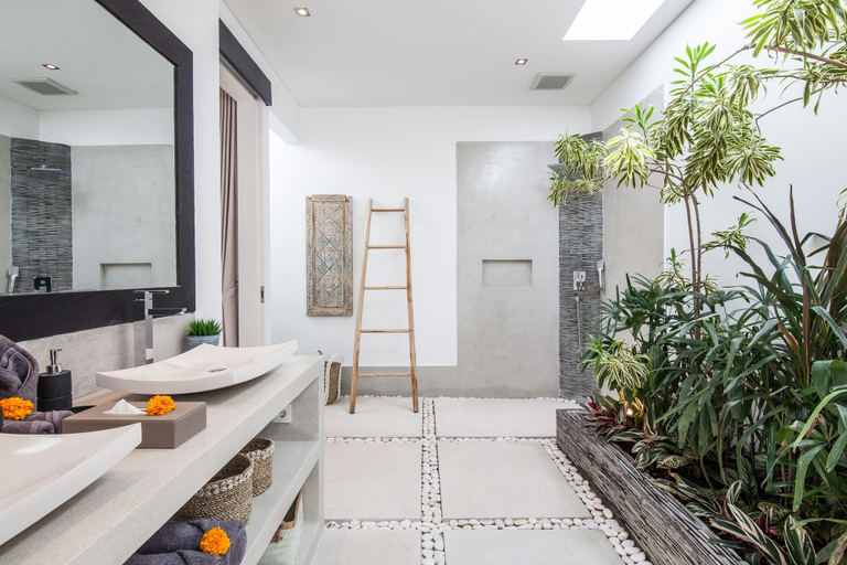 Bathroom 4, Walk to the Beach Magnificent 4BR Villa, Badung