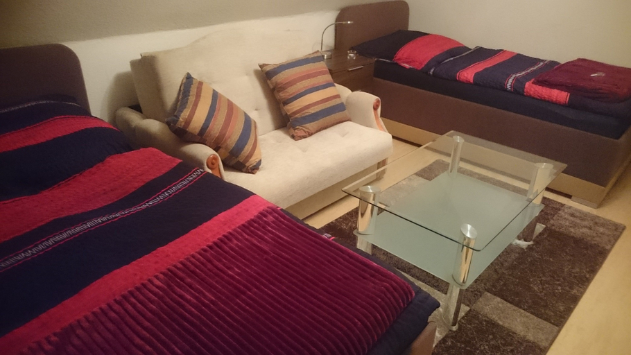 Others 5, Gastzimmer, Salzgitter