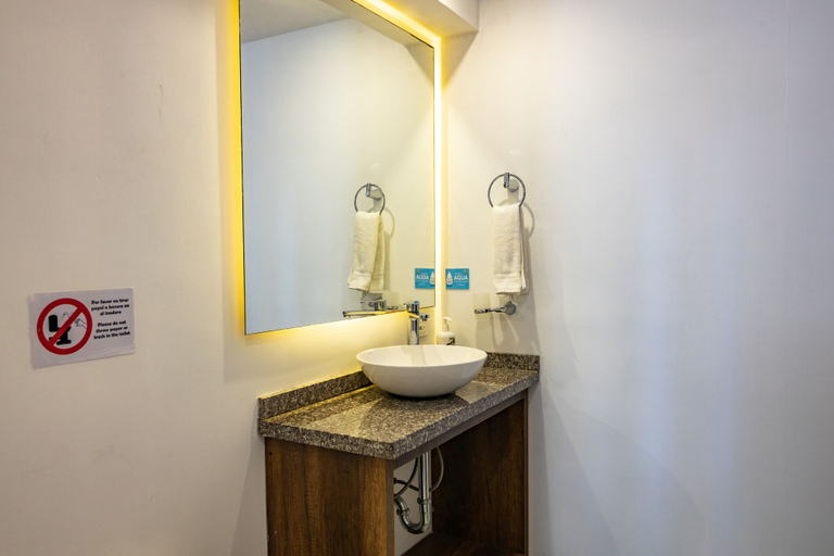 Bathroom 4, Hotel Amoek, Cartagena de Indias
