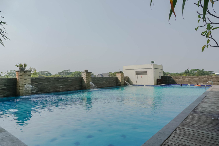 Sport & Beauty 2, Comfy Studio at Harco Mangga Besar Apartment By Travelio, Central Jakarta