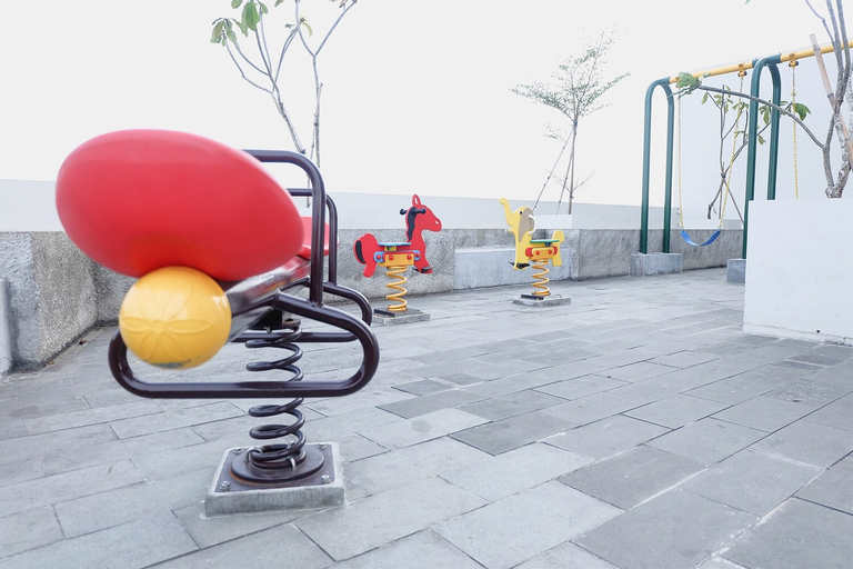 Exterior & Views 2, Comfort and Homey 2BR at Northland Ancol Apartment By Travelio, North Jakarta