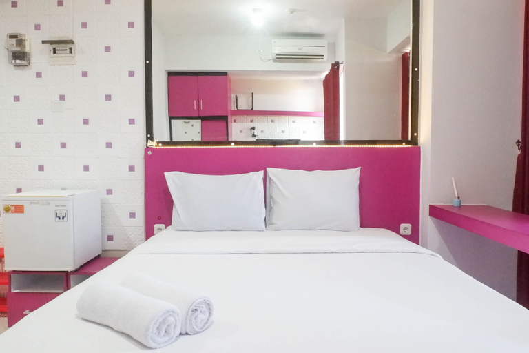 Bedroom 1, Cozy And Vibrant Studio Apartment At Taman Melati Surabaya, Surabaya