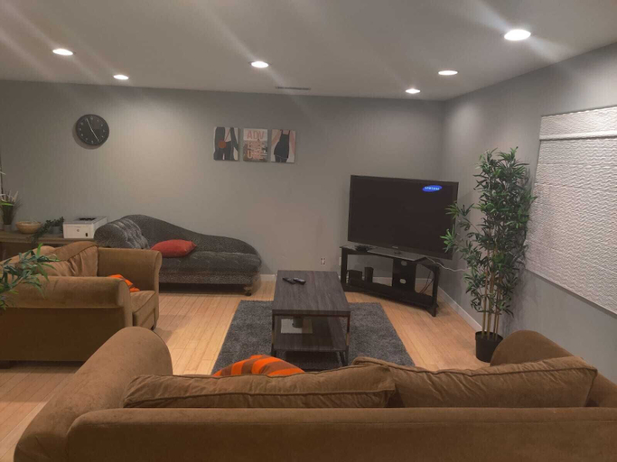Public Area 3, Bethel at Sherman Oaks, Los Angeles