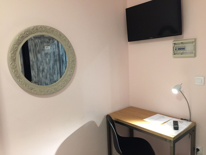 Others 5, Hotel Celanova, Ourense