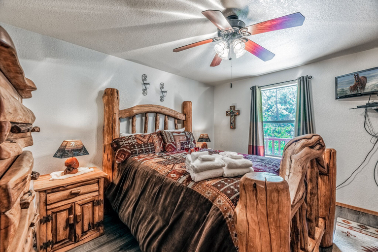 Bedroom 4, Serendipity, Lincoln