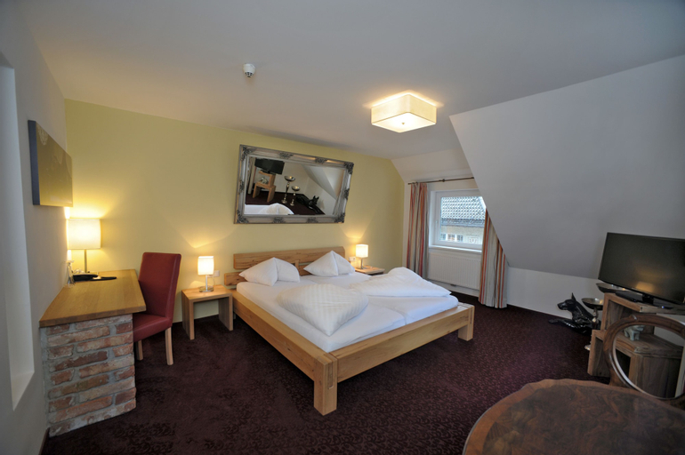 Bedroom 8