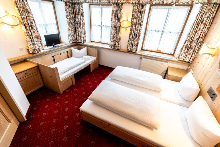 Bedroom 4, Hotel Hölzer Bräu by Lehmann Hotels, Ebersberg