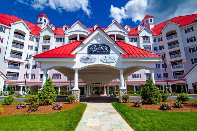 Riverwalk Resort At Loon Mountain, Grafton