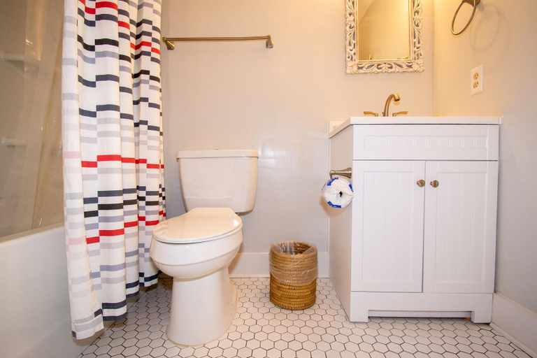 Bathroom 4, 171 Beach Club Villa, Beaufort