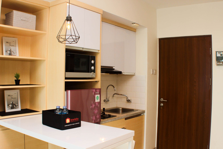 Others 3, Cozy and Warm Studio at Grand Kamala Lagoon Apartment By Travelio, Bekasi