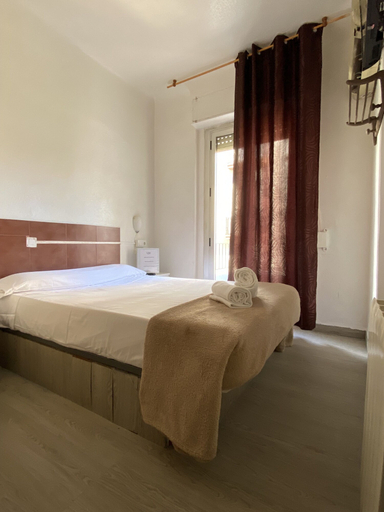 Bedroom 5, LAtic Rooms, Alicante