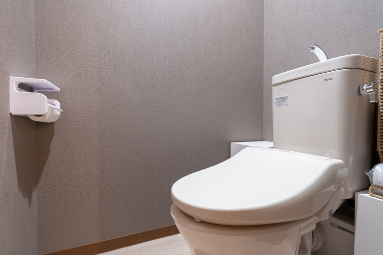 Bathroom 4, Marutomo Hotel Akihabara, Chiyoda