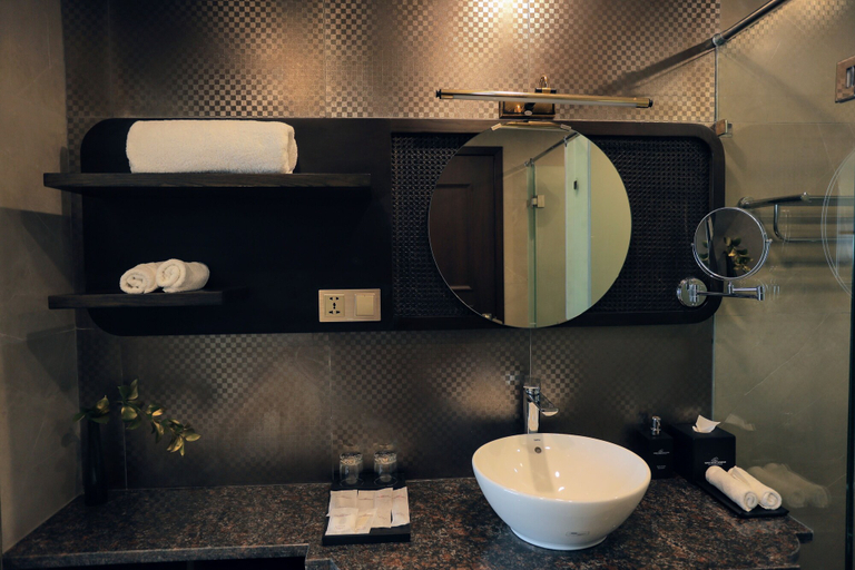 Bathroom 4, Grand Ninh Binh Legend Hotel, Ninh Bình