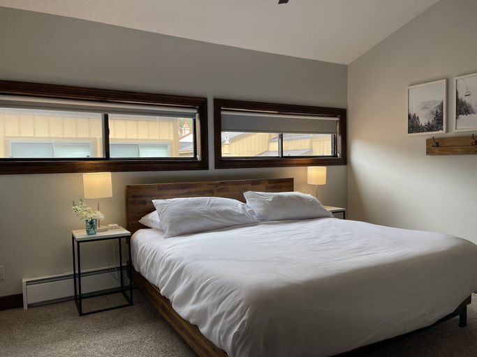 Bedroom 4, The Retreat #6, Summit
