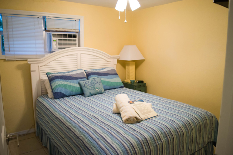 Bedroom, 138 Delmar, Lee