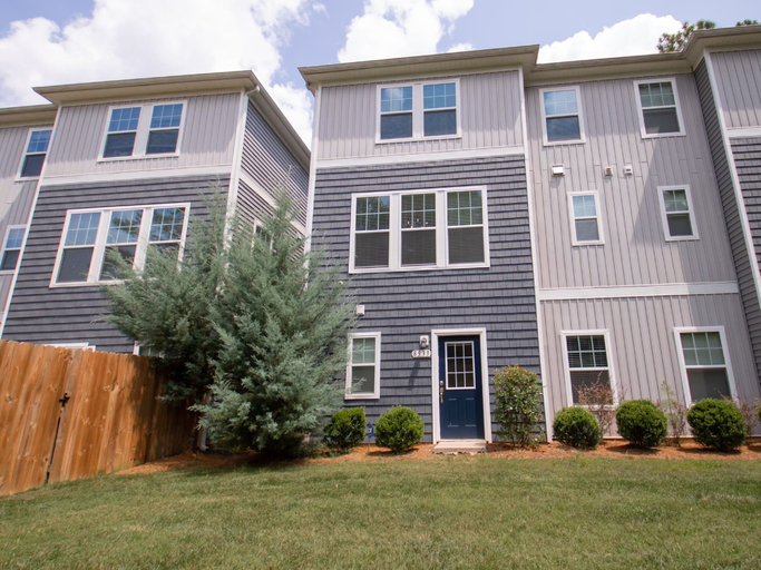 Exterior & Views 1, Beautiful Townhome Downtown Charlotte, Mecklenburg