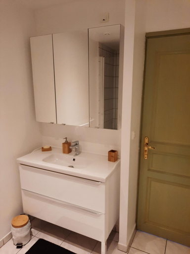 Bathroom, Proche zone industrielle, Wi-fi, Netflix, Tout confort, Nord