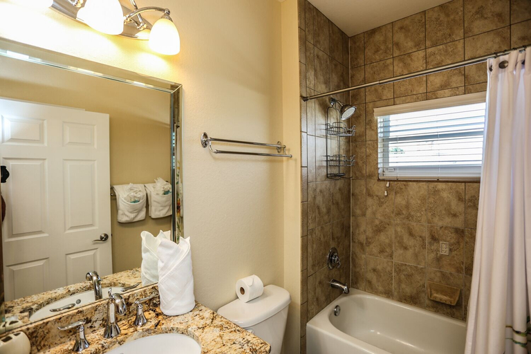 Bathroom 5, 241 Pearl Street, Lee