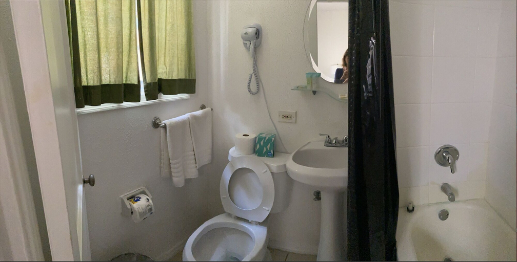 Bathroom 4, Baltic Hotel, Miami-Dade
