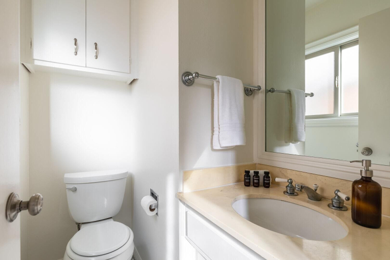 Bathroom 4, Bayside Unit 3 - Bay View III, San Diego
