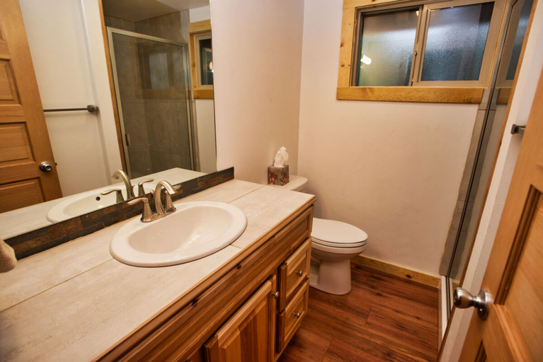 Bathroom 3, Carlson Cabin by Casago McCall - Donerightmanagement, Valley