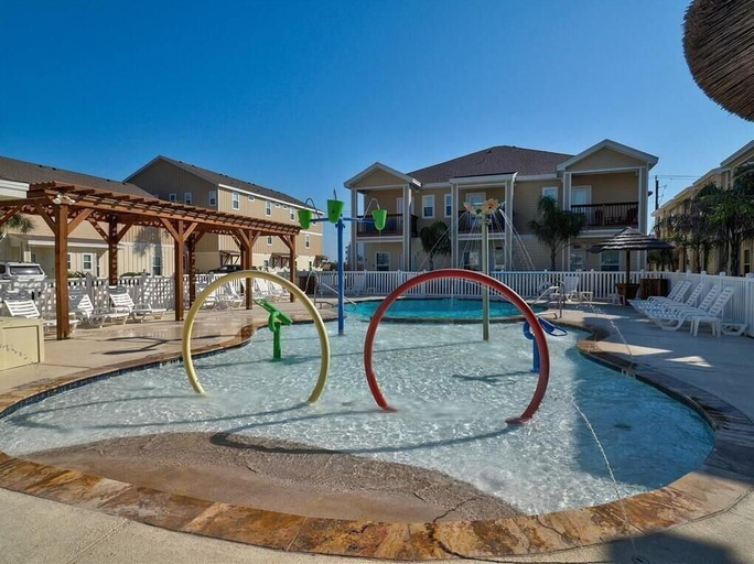 Exterior & Views 2, Augie's Escape-14911, Nueces