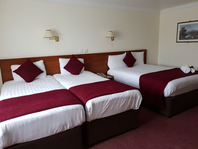Bedroom 2, Ivanhoe Inn and Hotel, Lisburn and Castlereagh