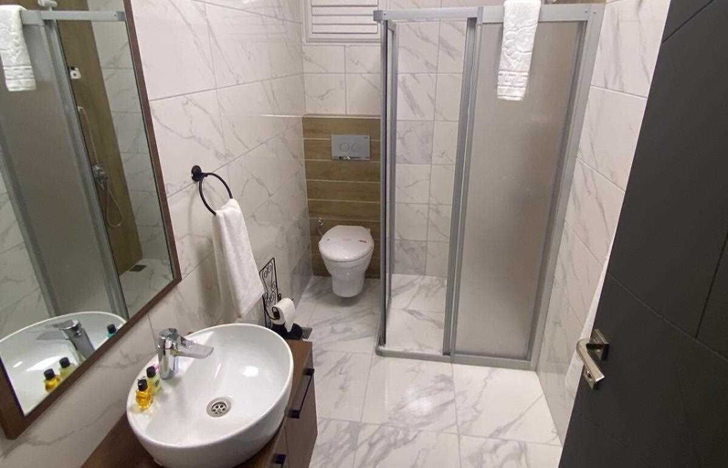 Bathroom, Grand Gazella Delux Otel, Erdek