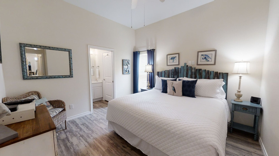 Bedroom 3, Augie's Escape-14911, Nueces