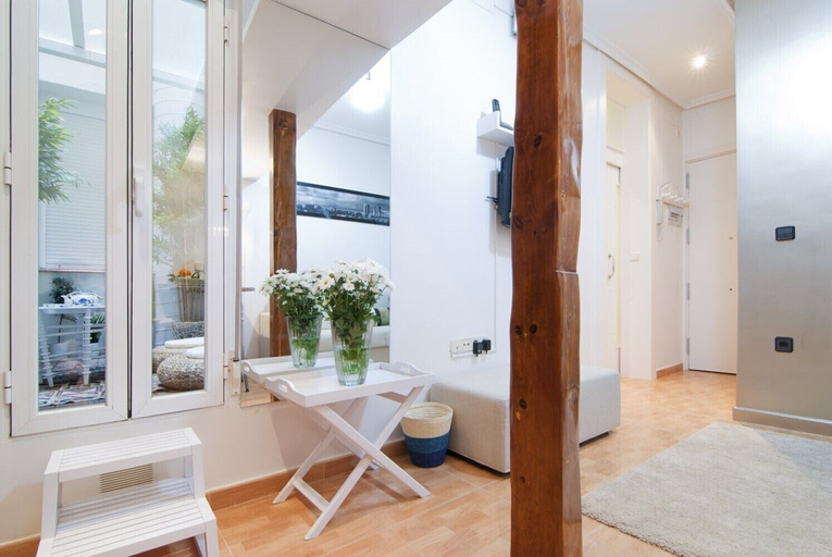 Others 4, Apartamento Genova en Madrid, Madrid