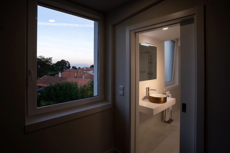 Bathroom 3, Beecaramulo-Apiturismo, Tondela