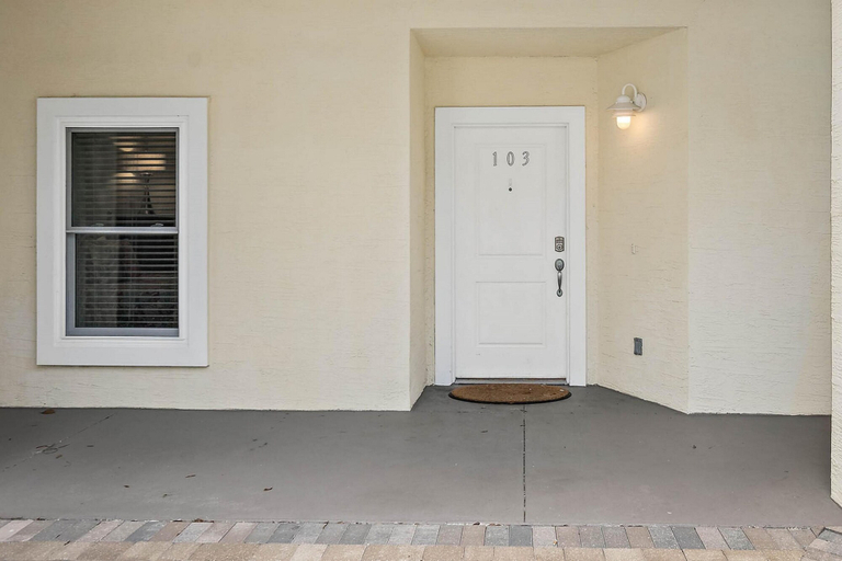 Public Area 3, Ocean Reef 103 by Teeming Vacation Rentals, Saint Johns