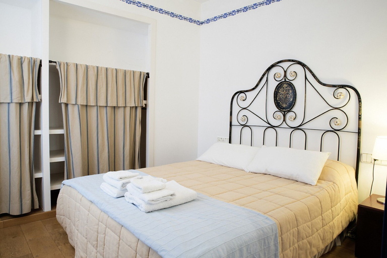 Bedroom 2, Barco Attic by Hello Homes Sitges, Barcelona