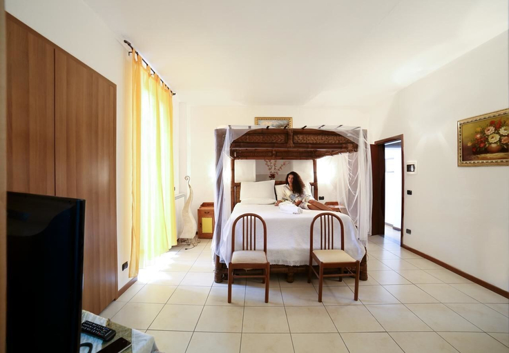 Bedroom 4, Hotel Suisse, Como