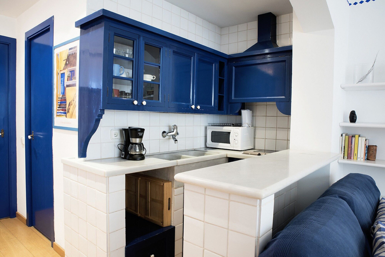 Others 4, Barco Attic by Hello Homes Sitges, Barcelona