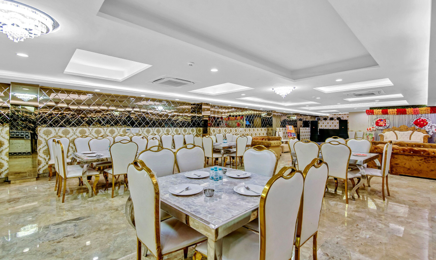 Food & Drinks 4, Treebo Trend The Noida Corporate Suites, Gautam Buddha Nagar