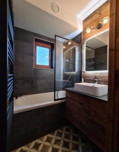 Bathroom 3, Residence Ecrin Des Glacier Ecureuil, Haute-Savoie