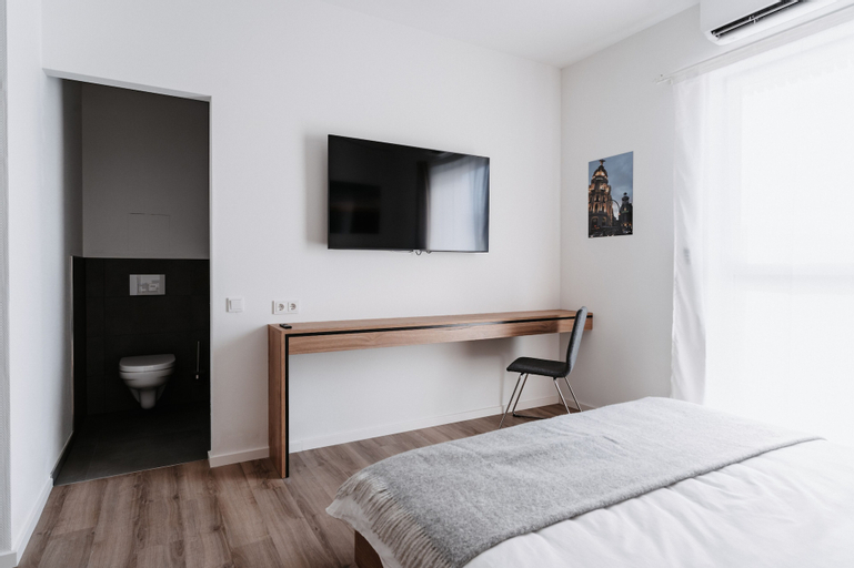 Bedroom 30