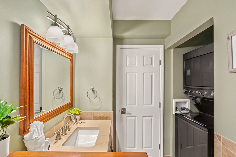 Bathroom 5, Kahana Manor 603, Maui