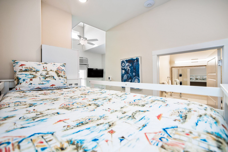 Bedroom 4, Absolute Beach, Nueces