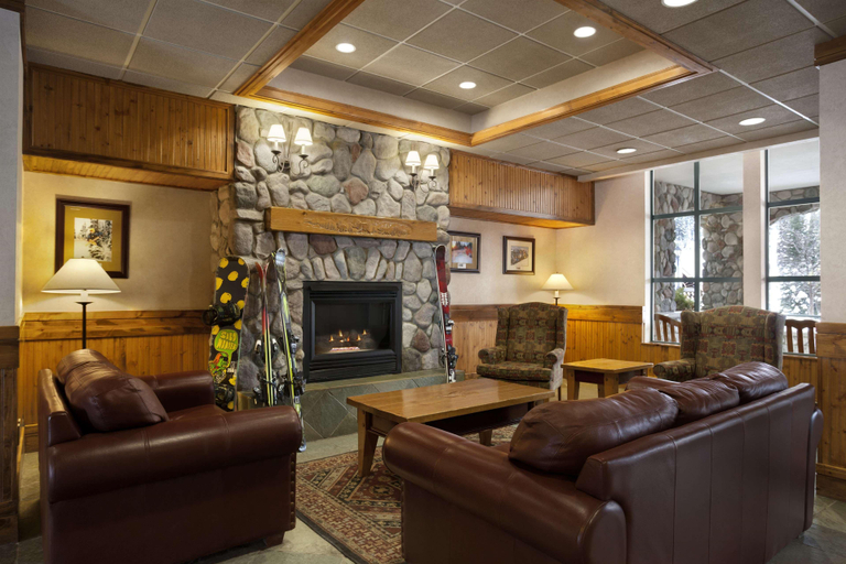 Public Area 2, Sundance Lodge, Thompson-Nicola