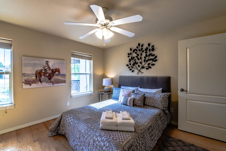 Bedroom 3, Little Creek Retreat, Lincoln