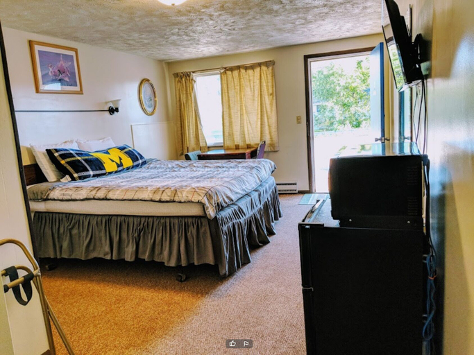Bedroom, Town Inn Motel, Arenac
